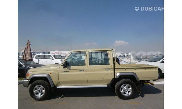 Buy Import Toyota Land Cruiser Beige Car in Import - Dubai in Anse-la-Raye Buy Import Toyota Land Cruiser Beige Car in Import - Dubai in Anse-la-Raye