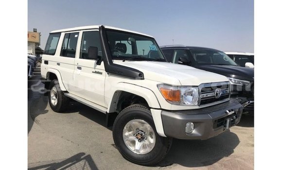 Buy Import Toyota Land Cruiser White Car in Import - Dubai in Anse-la-Raye Buy Import Toyota Land Cruiser White Car in Import - Dubai in Anse-la-Raye