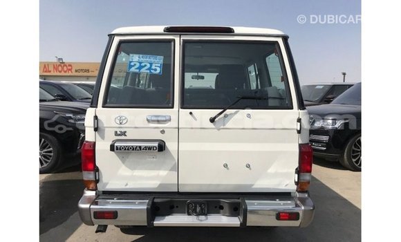 Buy Import Toyota Land Cruiser White Car in Import - Dubai in Anse-la-Raye Buy Import Toyota Land Cruiser White Car in Import - Dubai in Anse-la-Raye