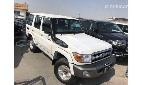 Buy Import Toyota Land Cruiser White Car in Import - Dubai in Anse-la-Raye Buy Import Toyota Land Cruiser White Car in Import - Dubai in Anse-la-Raye