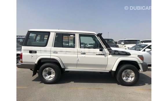Buy Import Toyota Land Cruiser White Car in Import - Dubai in Anse-la-Raye Buy Import Toyota Land Cruiser White Car in Import - Dubai in Anse-la-Raye