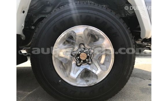 Buy Import Toyota Land Cruiser White Car in Import - Dubai in Anse-la-Raye Buy Import Toyota Land Cruiser White Car in Import - Dubai in Anse-la-Raye
