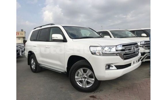Buy Import Toyota Land Cruiser White Car in Import - Dubai in Anse-la-Raye Buy Import Toyota Land Cruiser White Car in Import - Dubai in Anse-la-Raye