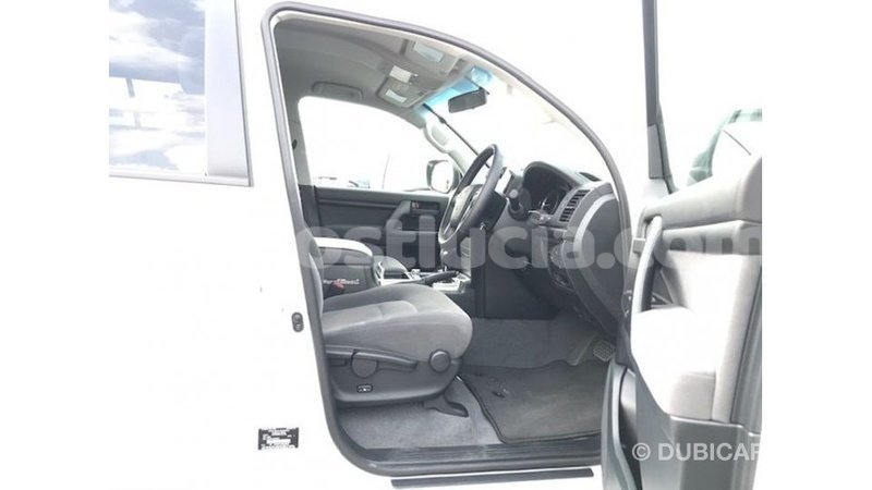 Big with watermark toyota land cruiser anse la raye import dubai 2547