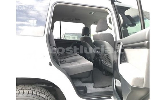 Buy Import Toyota Land Cruiser White Car in Import - Dubai in Anse-la-Raye Buy Import Toyota Land Cruiser White Car in Import - Dubai in Anse-la-Raye