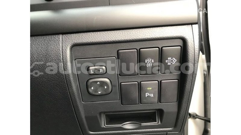 Big with watermark toyota land cruiser anse la raye import dubai 2547