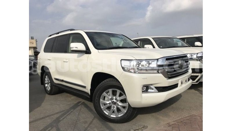 Big with watermark toyota land cruiser anse la raye import dubai 2550