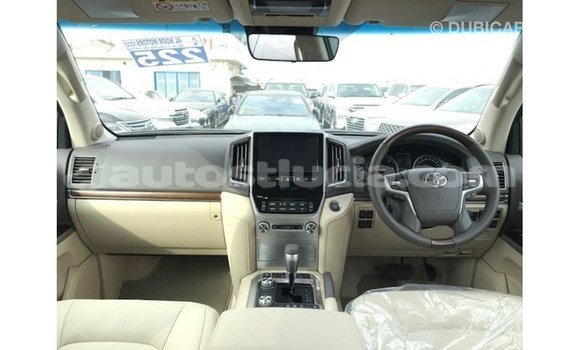 Buy Import Toyota Land Cruiser White Car in Import - Dubai in Anse-la-Raye Buy Import Toyota Land Cruiser White Car in Import - Dubai in Anse-la-Raye