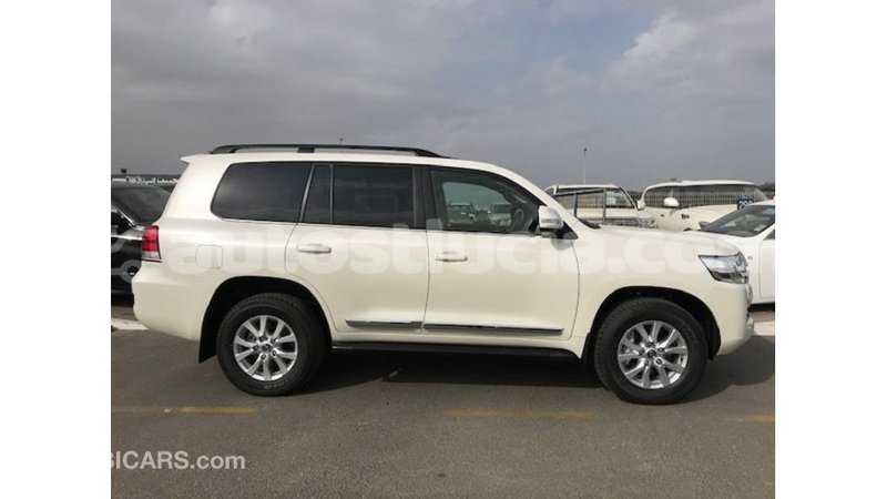 Big with watermark toyota land cruiser anse la raye import dubai 2550