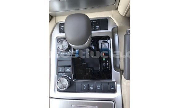 Buy Import Toyota Land Cruiser White Car in Import - Dubai in Anse-la-Raye Buy Import Toyota Land Cruiser White Car in Import - Dubai in Anse-la-Raye