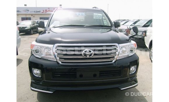 Acheter Import Voiture Toyota Land Cruiser Noir à Import - Dubai, Anse-la-Raye Acheter Import Voiture Toyota Land Cruiser Noir à Import - Dubai, Anse-la-Raye