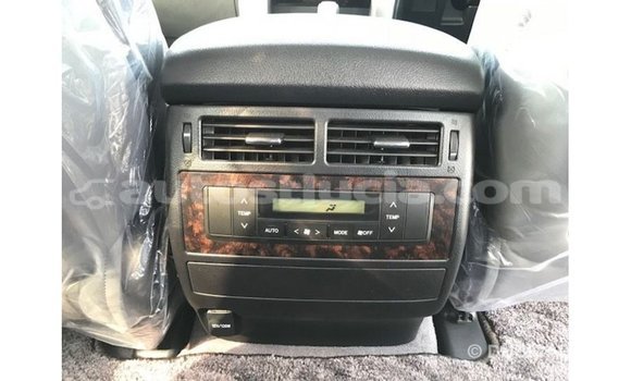 Acheter Import Voiture Toyota Land Cruiser Autre à Import - Dubai, Anse-la-Raye Acheter Import Voiture Toyota Land Cruiser Autre à Import - Dubai, Anse-la-Raye