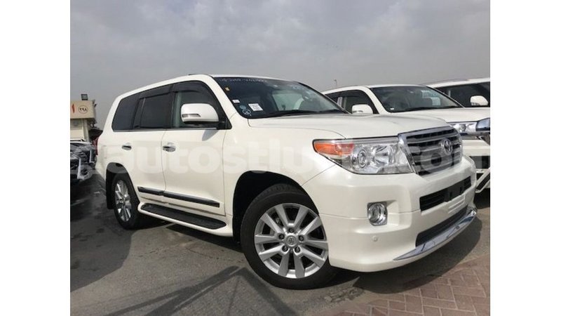 Big with watermark toyota land cruiser anse la raye import dubai 2566