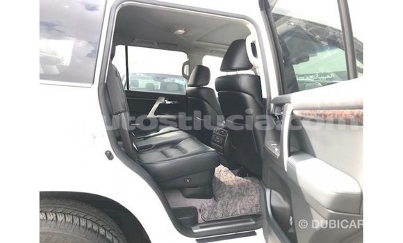 Buy Import Toyota Land Cruiser White Car in Import - Dubai in Anse-la-Raye Buy Import Toyota Land Cruiser White Car in Import - Dubai in Anse-la-Raye