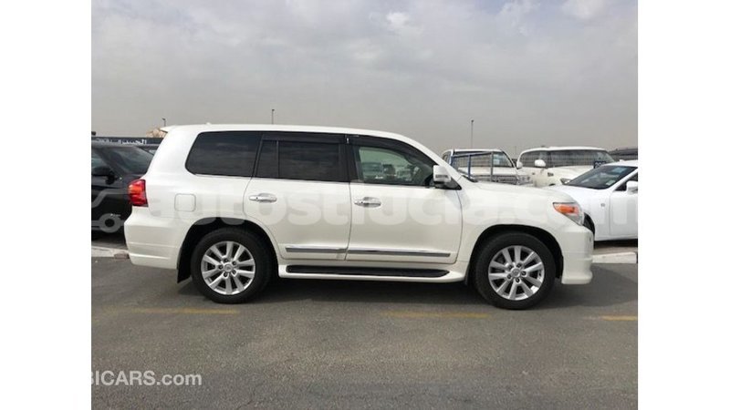 Big with watermark toyota land cruiser anse la raye import dubai 2566