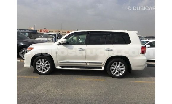 Buy Import Toyota Land Cruiser White Car in Import - Dubai in Anse-la-Raye Buy Import Toyota Land Cruiser White Car in Import - Dubai in Anse-la-Raye