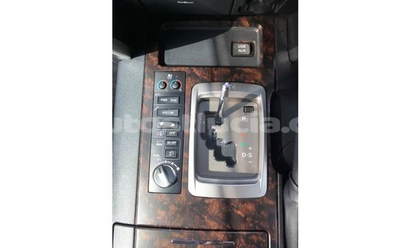 Buy Import Toyota Land Cruiser White Car in Import - Dubai in Anse-la-Raye Buy Import Toyota Land Cruiser White Car in Import - Dubai in Anse-la-Raye