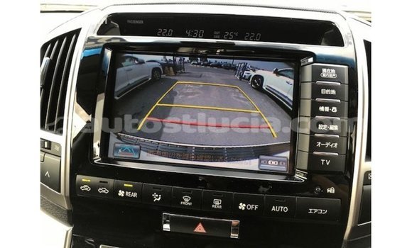 Buy Import Toyota Land Cruiser White Car in Import - Dubai in Anse-la-Raye Buy Import Toyota Land Cruiser White Car in Import - Dubai in Anse-la-Raye