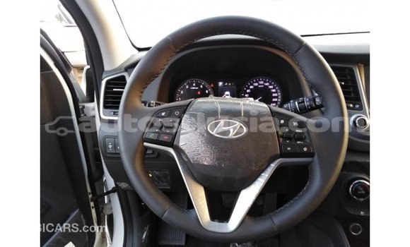 Buy Import Hyundai Tucson White Car in Import - Dubai in Anse-la-Raye Buy Import Hyundai Tucson White Car in Import - Dubai in Anse-la-Raye