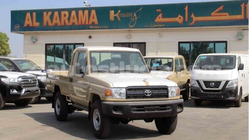 Big with watermark toyota land cruiser anse la raye import dubai 2575