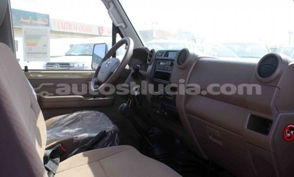 Buy Import Toyota Land Cruiser Beige Car in Import - Dubai in Anse-la-Raye Buy Import Toyota Land Cruiser Beige Car in Import - Dubai in Anse-la-Raye