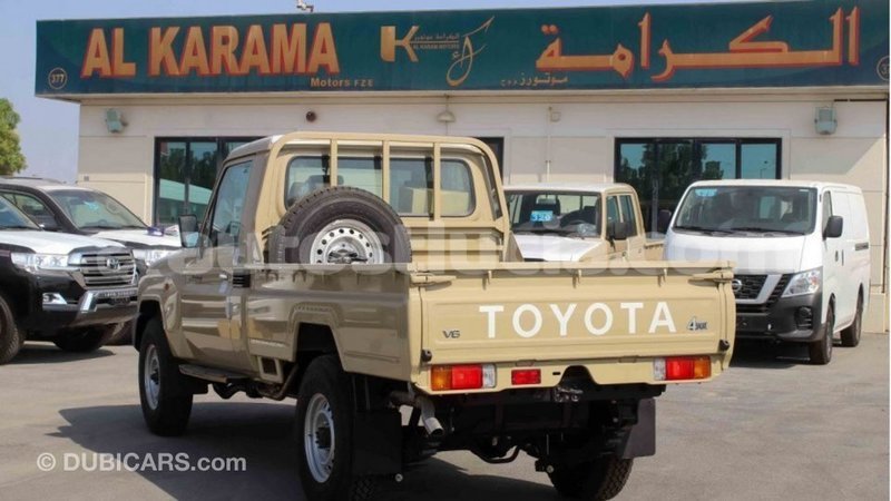 Big with watermark toyota land cruiser anse la raye import dubai 2575