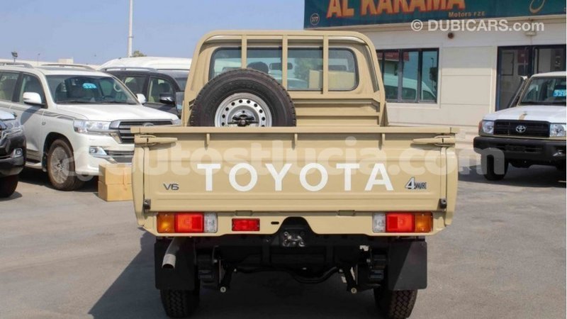 Big with watermark toyota land cruiser anse la raye import dubai 2575