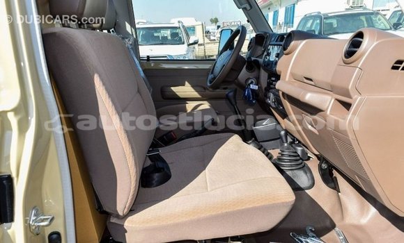 Buy Import Toyota Land Cruiser Beige Car in Import - Dubai in Anse-la-Raye Buy Import Toyota Land Cruiser Beige Car in Import - Dubai in Anse-la-Raye