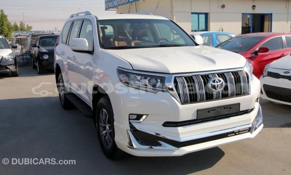 Acheter Import Voiture Toyota Prado Blanc à Import - Dubai, Anse-la-Raye Acheter Import Voiture Toyota Prado Blanc à Import - Dubai, Anse-la-Raye
