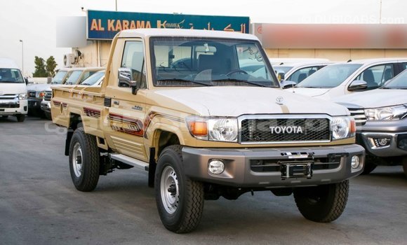 Buy Import Toyota Land Cruiser Beige Car in Import - Dubai in Anse-la-Raye Buy Import Toyota Land Cruiser Beige Car in Import - Dubai in Anse-la-Raye