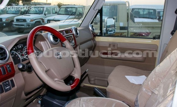 Buy Import Toyota Land Cruiser Beige Car in Import - Dubai in Anse-la-Raye Buy Import Toyota Land Cruiser Beige Car in Import - Dubai in Anse-la-Raye