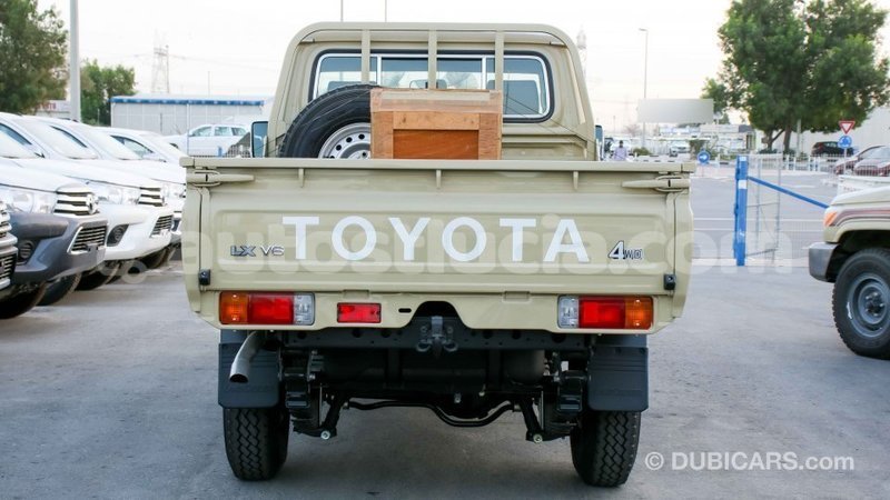 Big with watermark toyota land cruiser anse la raye import dubai 2577