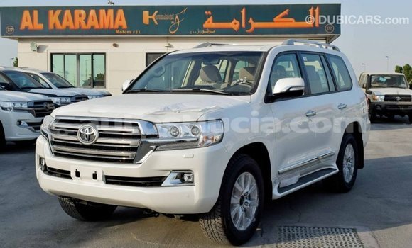 Buy Import Toyota Land Cruiser White Car in Import - Dubai in Anse-la-Raye Buy Import Toyota Land Cruiser White Car in Import - Dubai in Anse-la-Raye