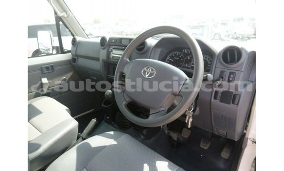 Buy Import Toyota Land Cruiser White Car in Import - Dubai in Anse-la-Raye Buy Import Toyota Land Cruiser White Car in Import - Dubai in Anse-la-Raye