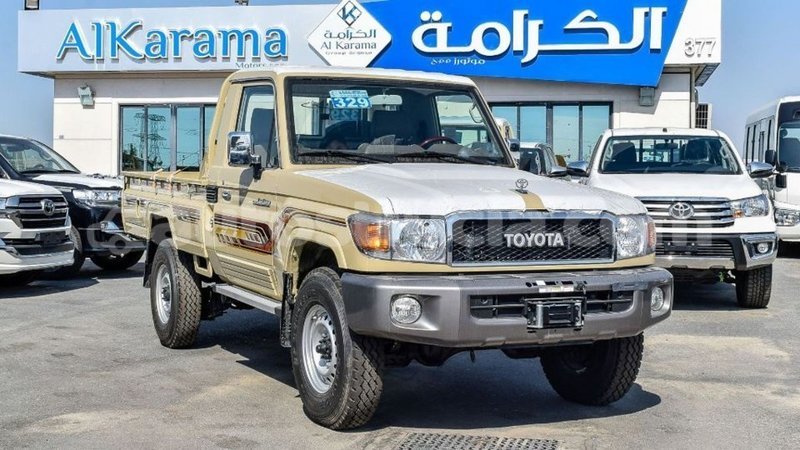 Big with watermark toyota land cruiser anse la raye import dubai 2585