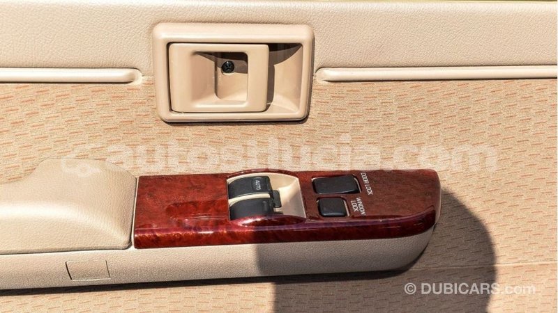 Big with watermark toyota land cruiser anse la raye import dubai 2585