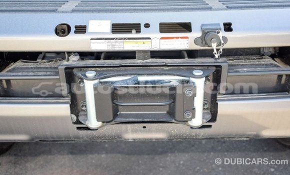 Acheter Import Voiture Toyota Land Cruiser Beige à Import - Dubai, Anse-la-Raye Acheter Import Voiture Toyota Land Cruiser Beige à Import - Dubai, Anse-la-Raye