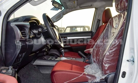 Buy Import Toyota Hilux White Car in Import - Dubai in Anse-la-Raye Buy Import Toyota Hilux White Car in Import - Dubai in Anse-la-Raye