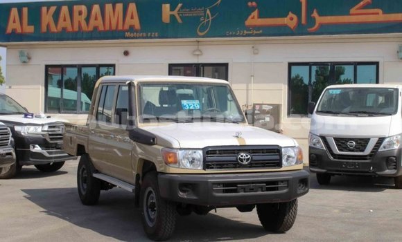 Buy Import Toyota Land Cruiser Beige Car in Import - Dubai in Anse-la-Raye Buy Import Toyota Land Cruiser Beige Car in Import - Dubai in Anse-la-Raye