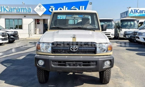 Buy Import Toyota Land Cruiser Beige Car in Import - Dubai in Anse-la-Raye Buy Import Toyota Land Cruiser Beige Car in Import - Dubai in Anse-la-Raye