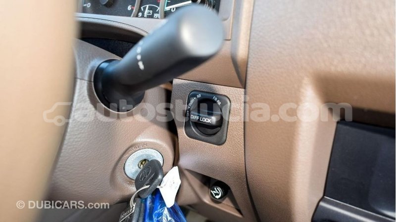 Big with watermark toyota land cruiser anse la raye import dubai 2590