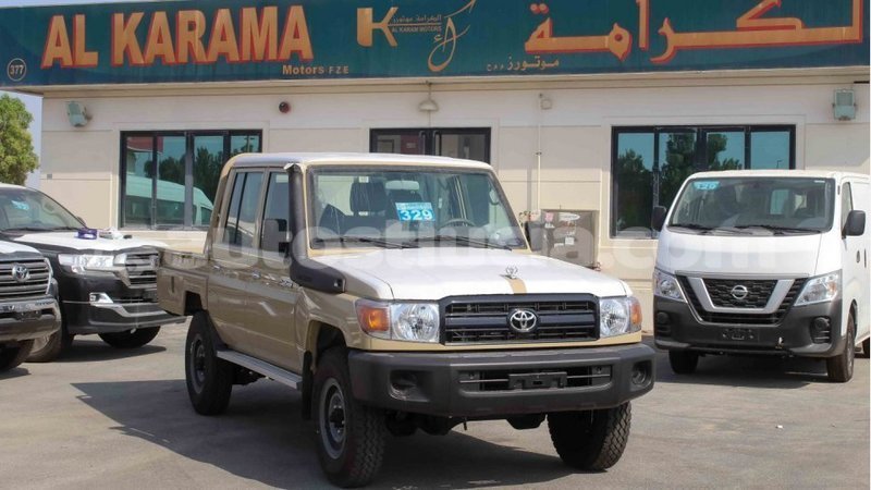 Big with watermark toyota land cruiser anse la raye import dubai 2592