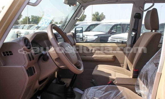 Buy Import Toyota Land Cruiser Beige Car in Import - Dubai in Anse-la-Raye Buy Import Toyota Land Cruiser Beige Car in Import - Dubai in Anse-la-Raye