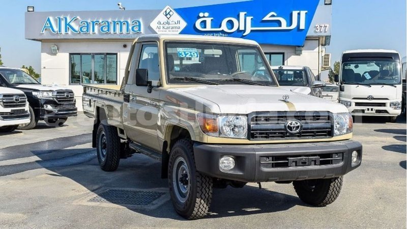 Big with watermark toyota land cruiser anse la raye import dubai 2593