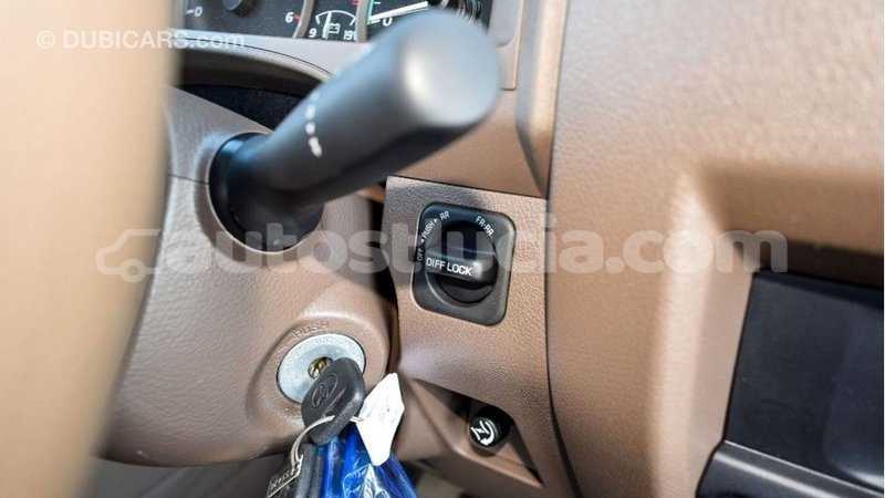 Big with watermark toyota land cruiser anse la raye import dubai 2593