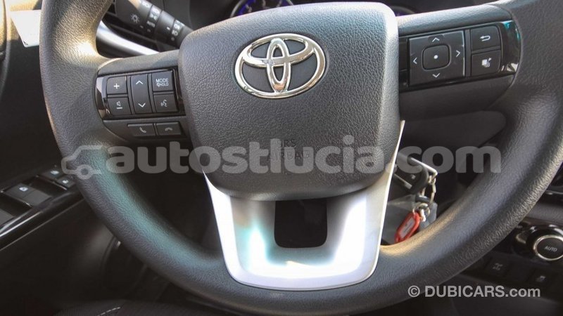 Big with watermark toyota hilux anse la raye import dubai 2595