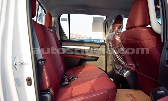 Buy Import Toyota Hilux White Car in Import - Dubai in Anse-la-Raye Buy Import Toyota Hilux White Car in Import - Dubai in Anse-la-Raye