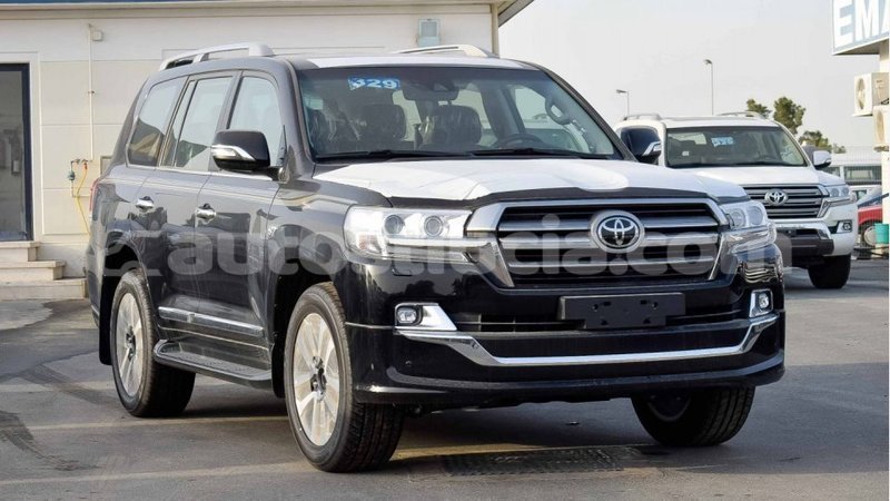 Big with watermark toyota land cruiser anse la raye import dubai 2598