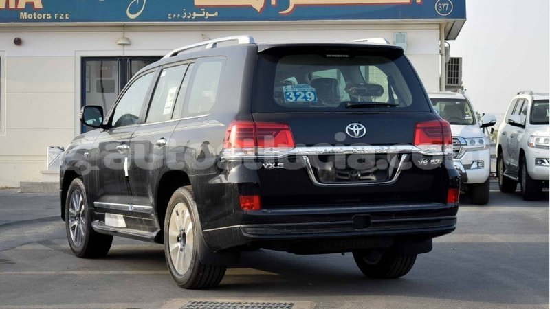 Big with watermark toyota land cruiser anse la raye import dubai 2598