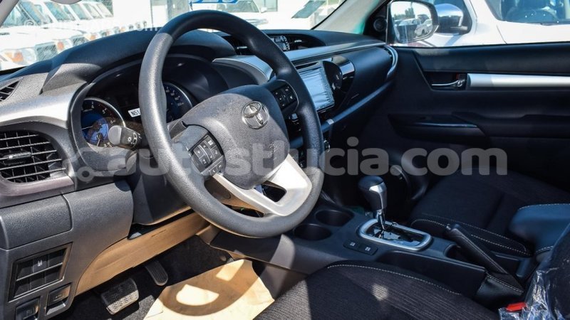 Big with watermark toyota hilux anse la raye import dubai 2599